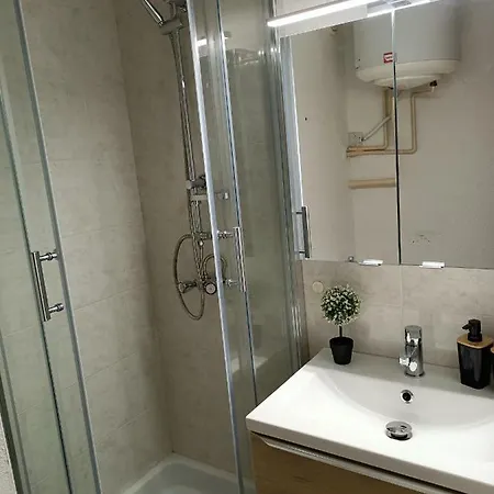 Appartamento St Pierre La Mer,appartement T2 En Calme *
