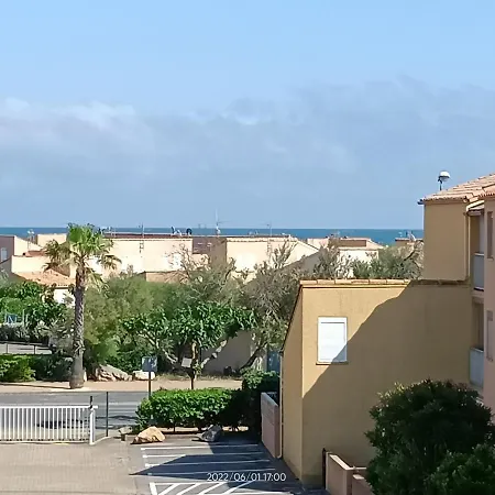 Apartment St Pierre La Mer,appartement T2 En Calme